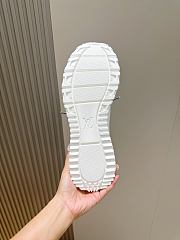 Okify Louis Vuitton White Men Sneakers 30104 - 6