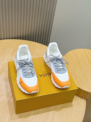 Okify Louis Vuitton White Men Sneakers 30104