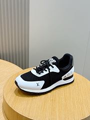Okify Louis Vuitton Black And White Men Sneakers 30105 - 4