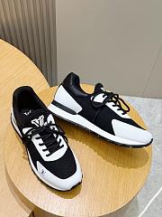Okify Louis Vuitton Black And White Men Sneakers 30105 - 2