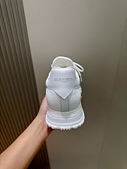 Okify Louis Vuitton White Men Sneakers 30106 - 2
