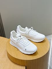 Okify Louis Vuitton White Men Sneakers 30106 - 3