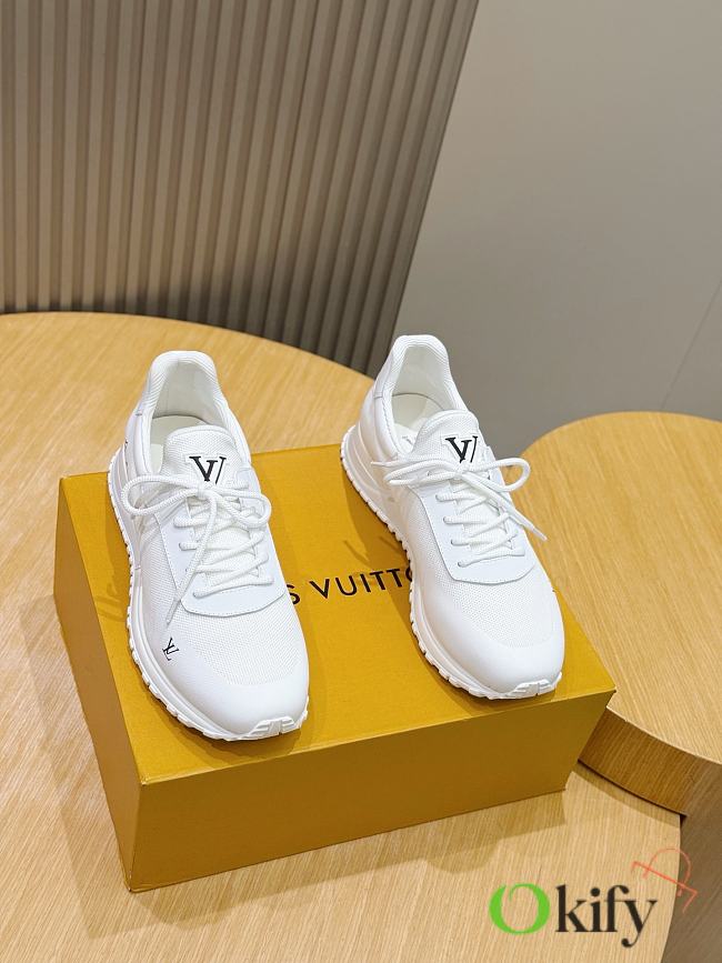 Okify Louis Vuitton White Men Sneakers 30106 - 1
