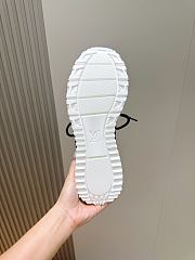 Okify Louis Vuitton Black And White Men Sneakers 30107 - 5