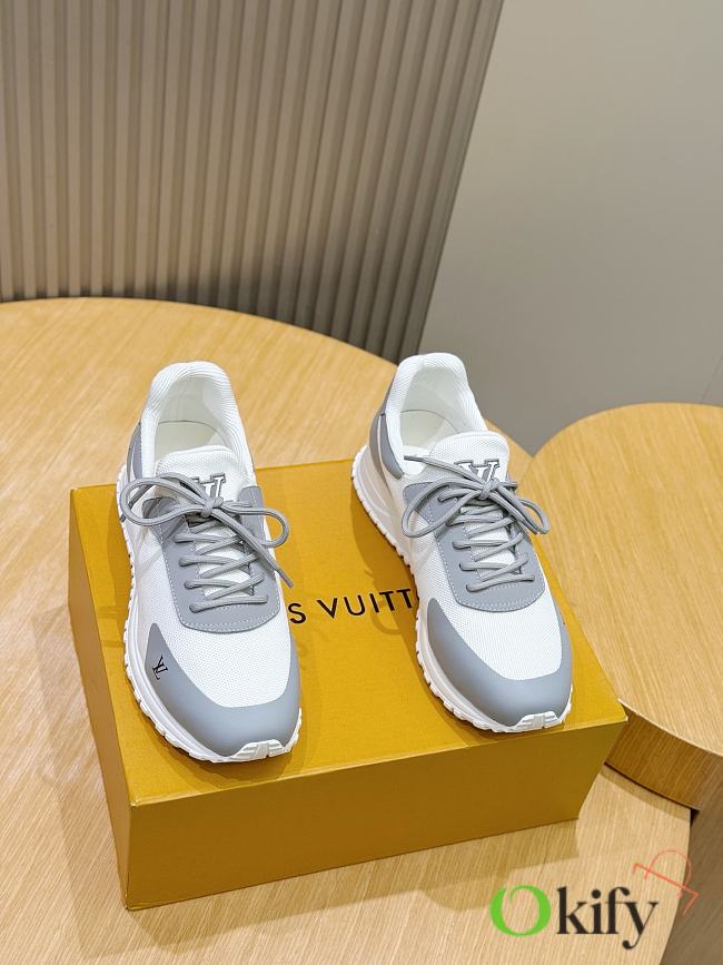 Okify Louis Vuitton Gray And White Men Sneakers 30110 - 1
