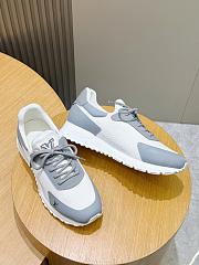 Okify Louis Vuitton Gray And White Men Sneakers 30110 - 2