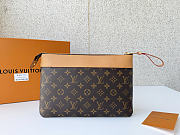 Okify Louis Vuitton Pochette Voyage Souple Pouch M14057 30x21x7.5cm - 2
