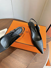 Okify Hermes Black Slingback 4cm (has big size) - 2