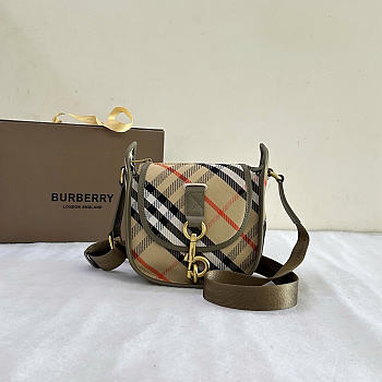 Okify Burberry Mini B Clip Messenger Bag Sand Beige 19x17.5x9cm