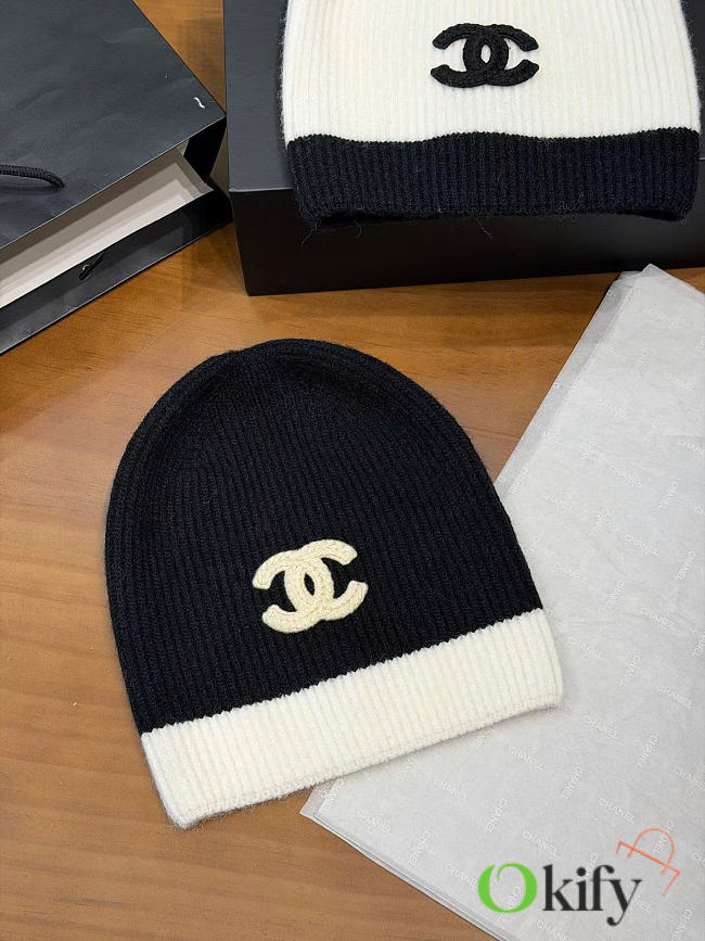 Okify CC Black And White Beanie - 1
