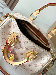 Okify Louis Vuitton Speedy 25 Bag White Monogram Dune M2A038 26x19x15cm - 3